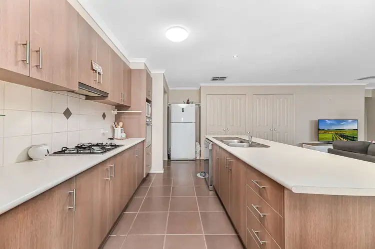 Fifth view of Homely house listing, 29 Ambiance Crescent, Narre Warren South VIC 3805