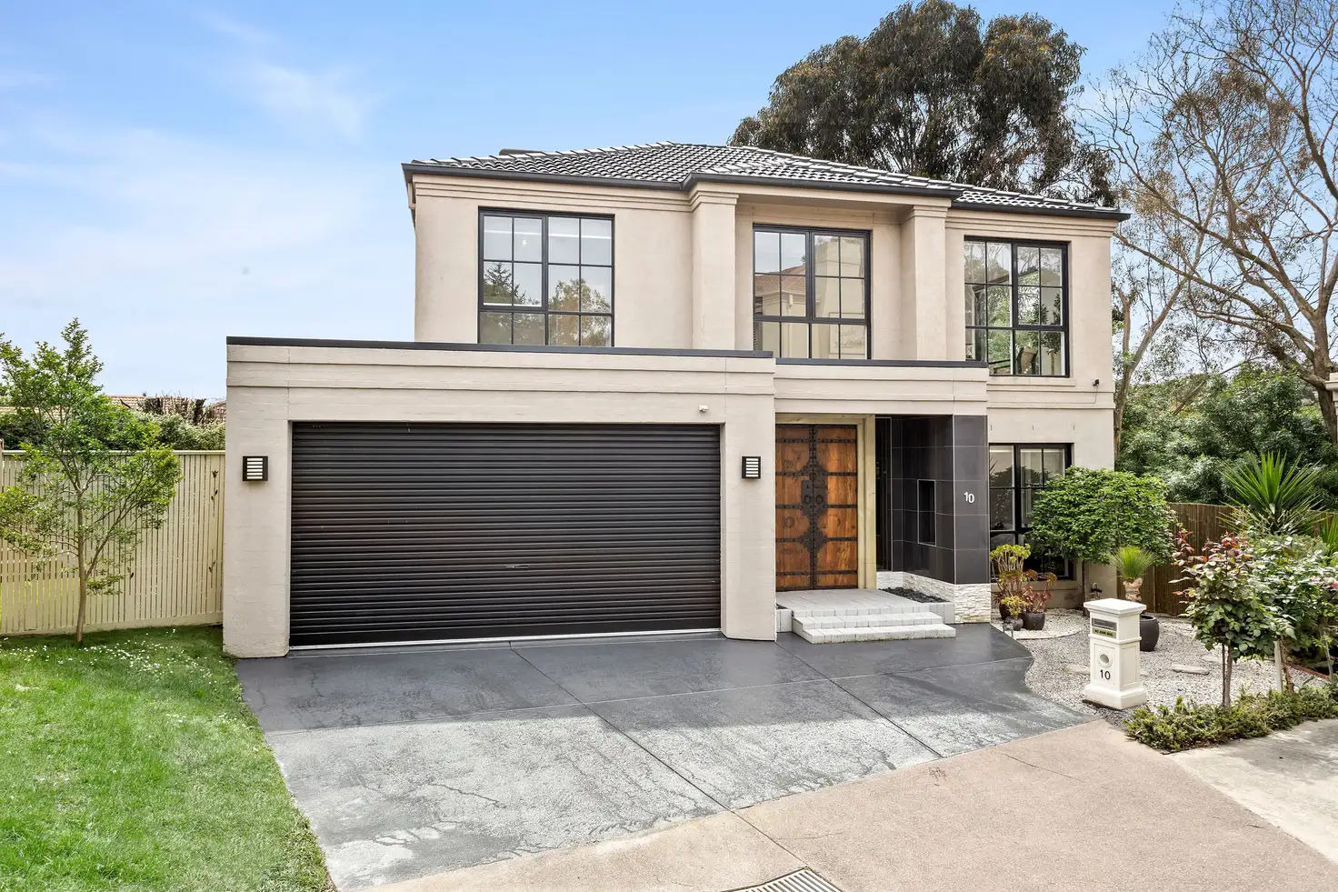 Main view of Homely house listing, 10 Kenman Close, Templestowe VIC 3106