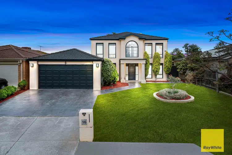 16 Finchley Park Crescent, Tarneit VIC 3029