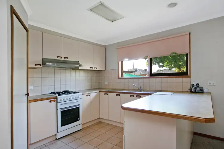 Fifth view of Homely unit listing, 2/37 Daventry Street, Reservoir VIC 3073