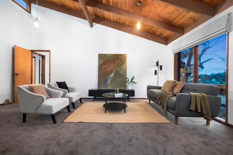 18 Wayland Court