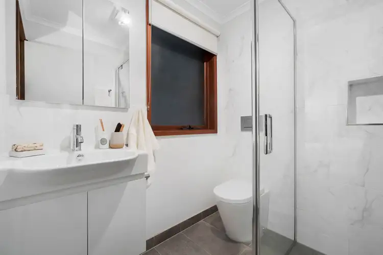 Sixth view of Homely house listing, 18 Wayland Court, Diamond Creek VIC 3089