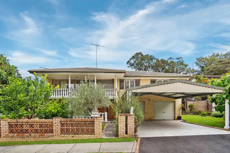 16 Worrell Street, Macgregor QLD 4109
