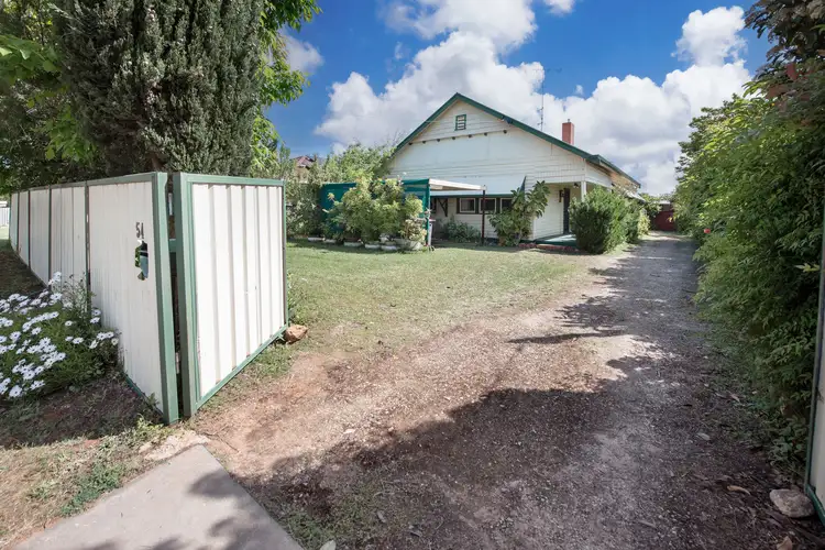 54 High Street, Swan Hill VIC 3585