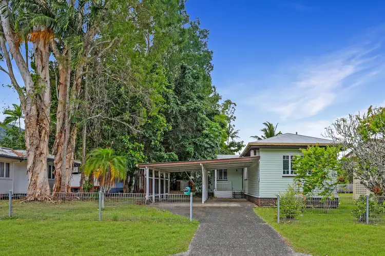 122 Upper Richardson Street, Whitfield QLD 4870