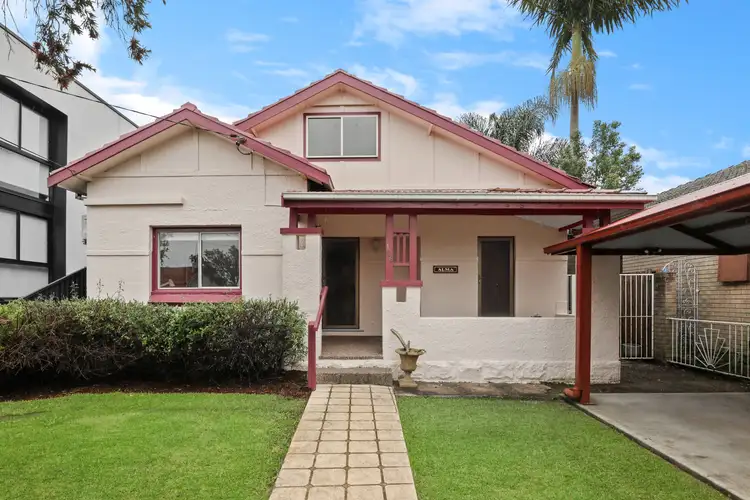 106 Minnamorra Avenue, Earlwood NSW 2206