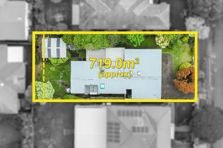 Main view of Homely house listing, 33 Josephine Avenue, Mount Waverley VIC 3149
