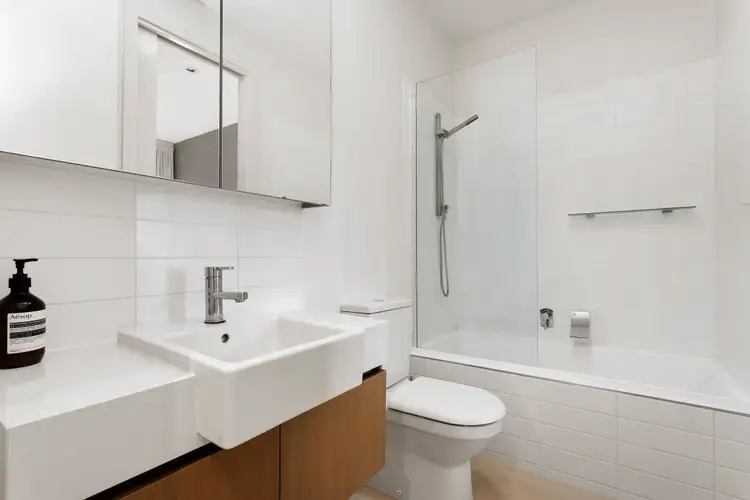 Fifth view of Homely townhouse listing, 4/425 Warrigal Road, Burwood VIC 3125