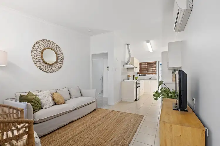 Main view of Homely unit listing, 1/11 Crichton Street, Yeerongpilly QLD 4105