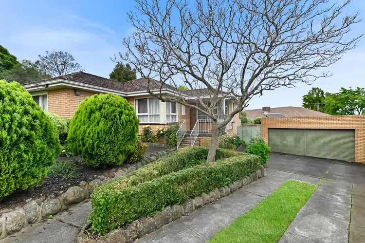 8 Azalea Court, Wheelers Hill VIC 3150