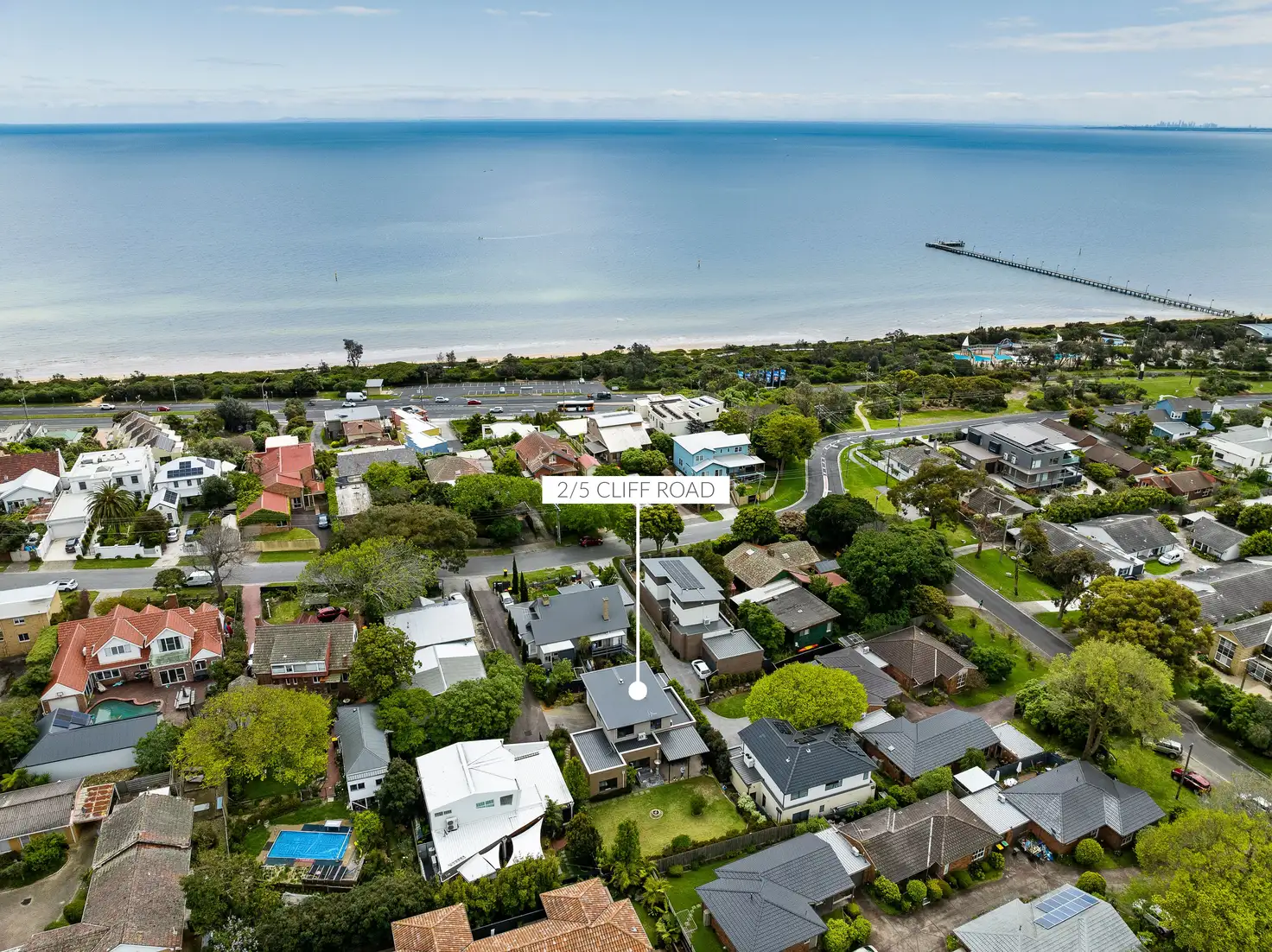 Main view of Homely townhouse listing, 2/5 Cliff Road, Frankston VIC 3199