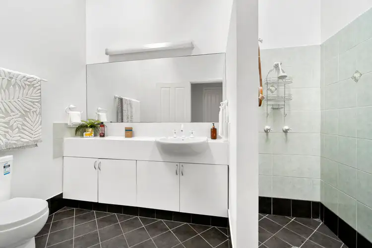 Fifth view of Homely house listing, 14 Pinedale Place, Kurrajong Heights NSW 2758