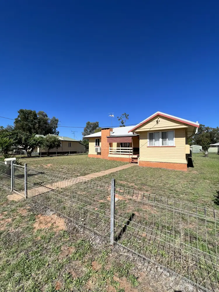 76 Cobb Street, Charleville QLD 4470