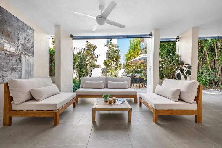 Main view of Homely apartment listing, 2/10 Oxlade Drive, New Farm QLD 4005
