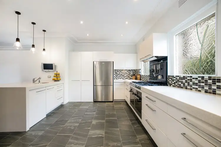 Fourth view of Homely house listing, 2 Covelee Circuit, Middle Cove NSW 2068