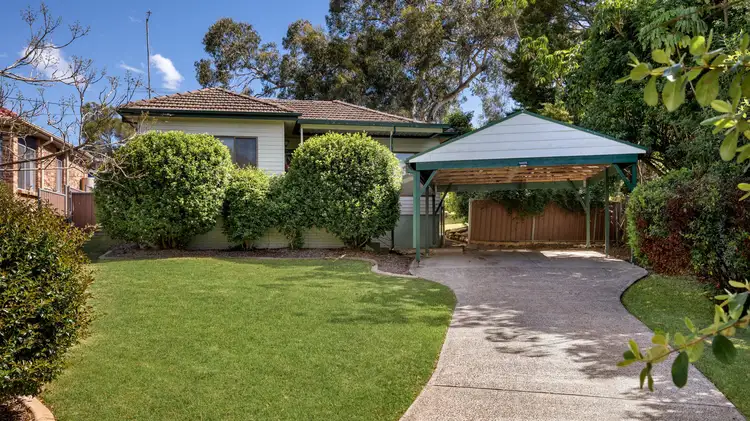 3 Lachlan Place, Campbelltown NSW 2560