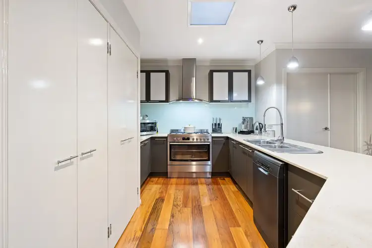 Sixth view of Homely house listing, 10 Moonlight Place, Tarneit VIC 3029