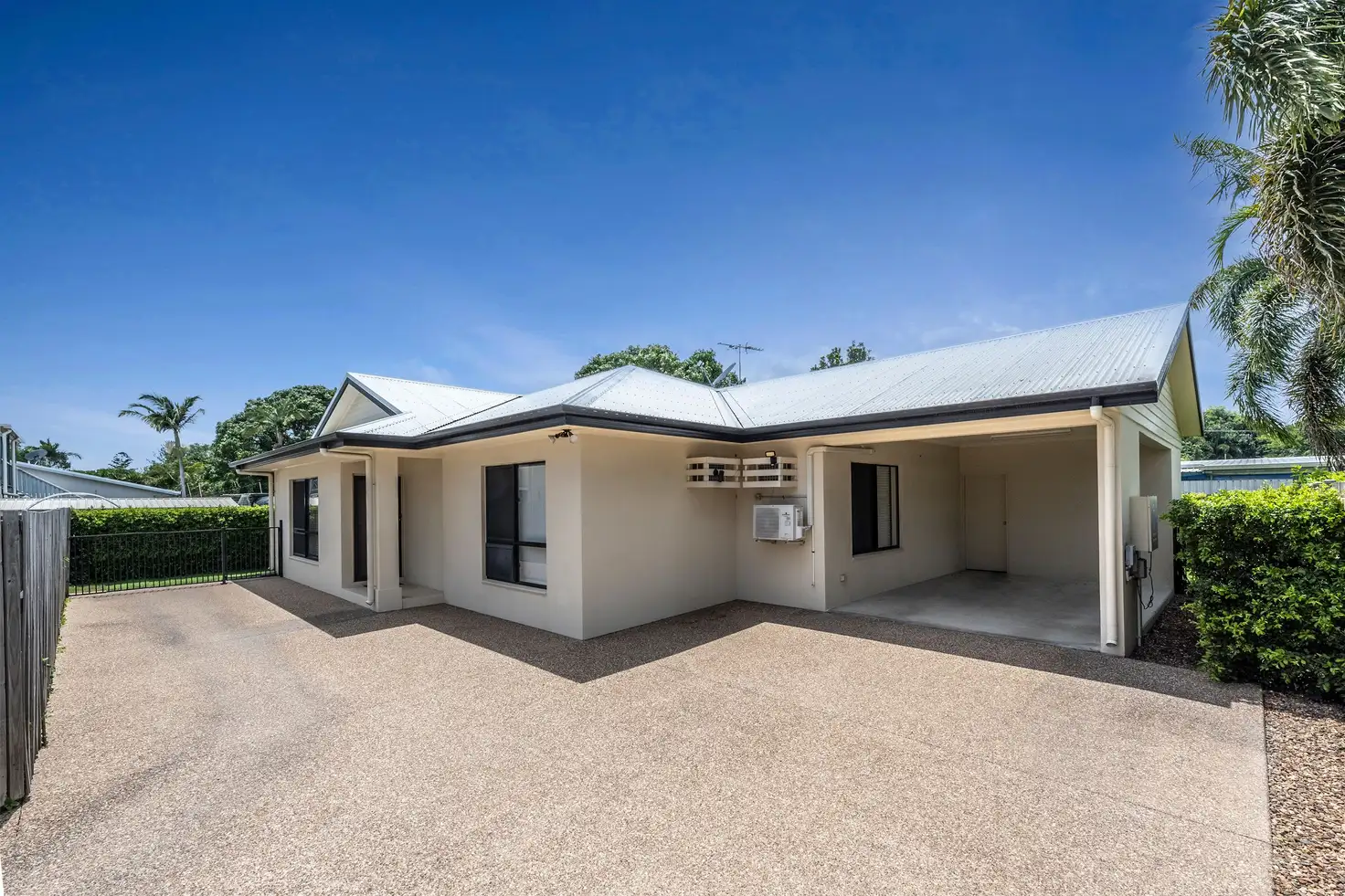 Main view of Homely unit listing, 2/16 Tyrrell Street, Gulliver QLD 4812