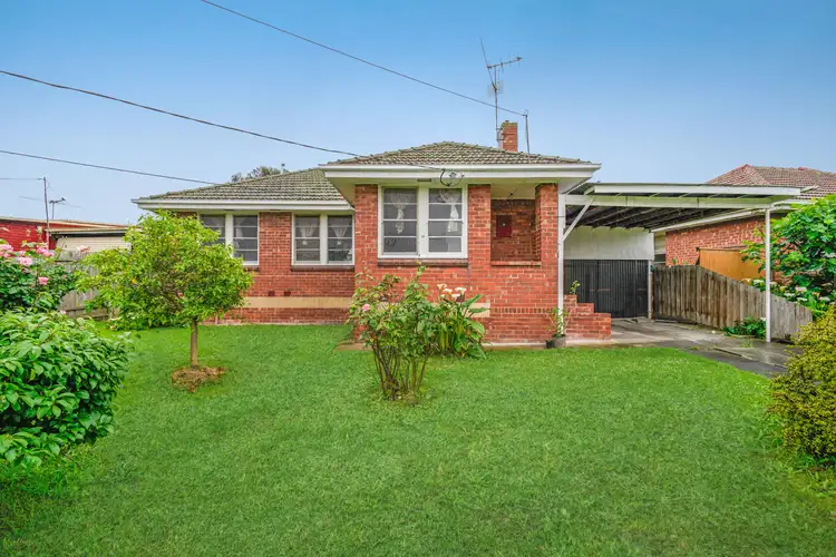 10 Coleman Crescent