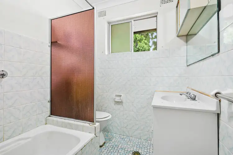 Seventh view of Homely house listing, 3/6 Peterborough Avenue, Lake Illawarra NSW 2528