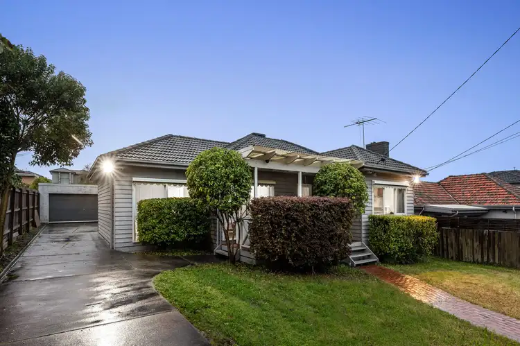 15 Bennett Street, Burwood VIC 3125
