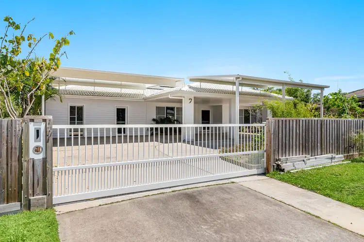 7 Banksia Place, Yamba NSW 2464