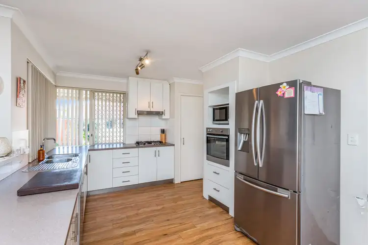 Fifth view of Homely house listing, 105 Woodbridge Drive, Cooloongup WA 6168
