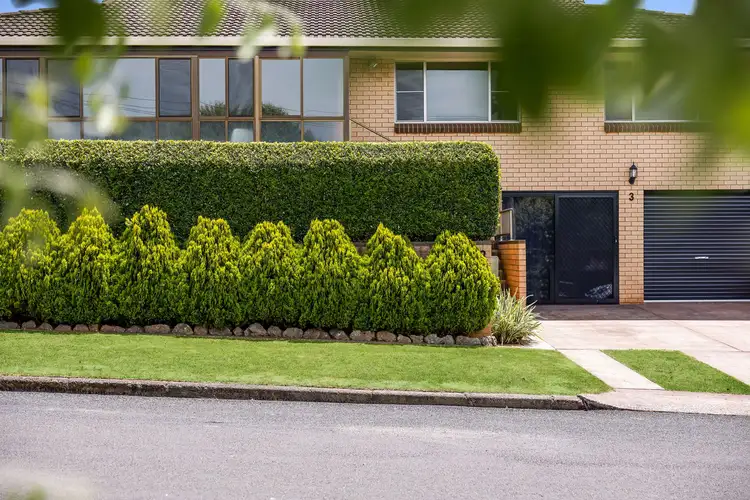 3 Debra Street, Centenary Heights QLD 4350