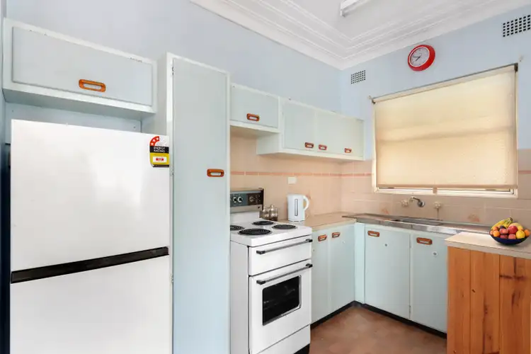 Second view of Homely apartment listing, 4/27 Oxley Avenue, Jannali NSW 2226