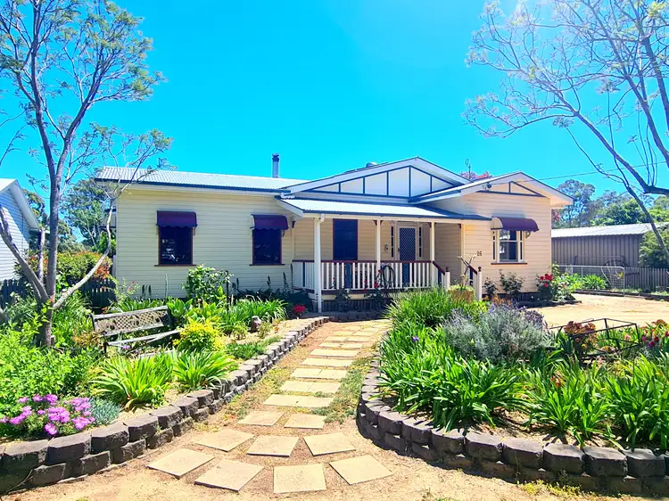 26 South Street, Crows Nest QLD 4355