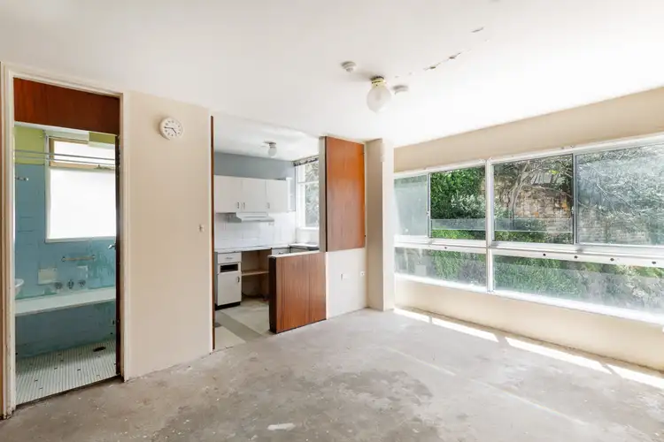 Main view of Homely studio listing, 42/51 Roslyn Gardens, Elizabeth Bay NSW 2011