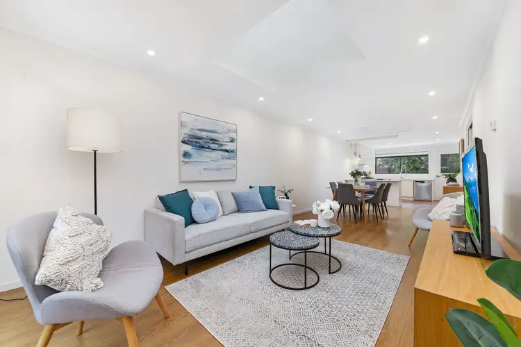Main view of Homely unit listing, 3/423-425 Waverley Road, Mount Waverley VIC 3149