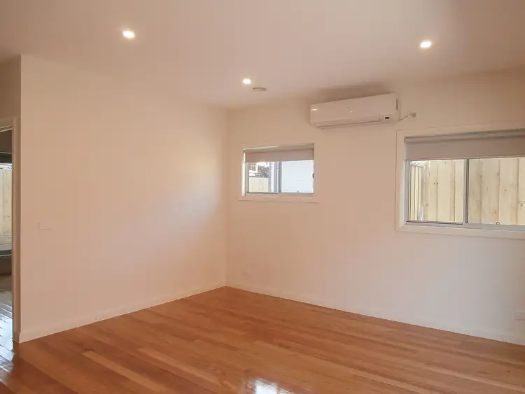 Fifth view of Homely unit listing, 4/9 Spring Street, Thomastown VIC 3074