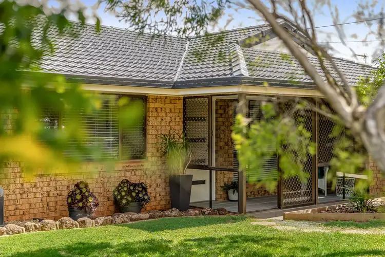 10 Chinchilla Court, Wilsonton Heights QLD 4350