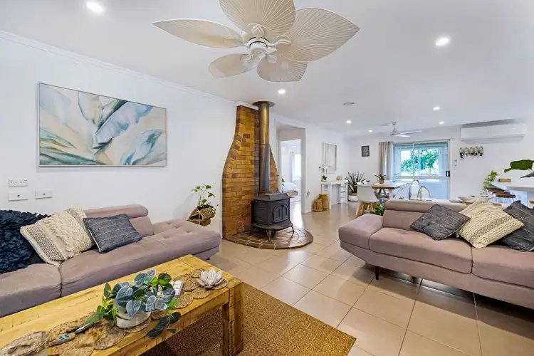 2 Russell Street, Mount Perry QLD 4671