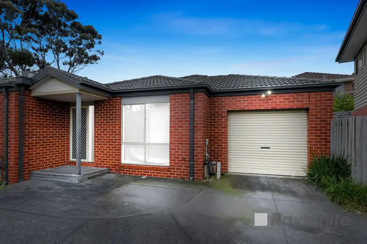 2/90 Rebecca Street, Doveton VIC 3177