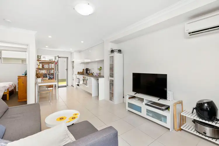 Fifth view of Homely apartment listing, 6/129 Briggs Street, Kewdale WA 6105