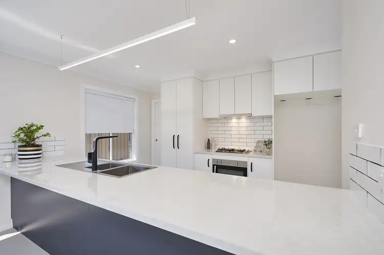 Second view of Homely house listing, 25 Paradise Drive, Gobbagombalin NSW 2650