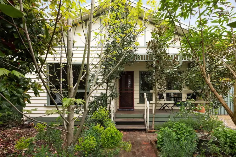 13 Raglan Street, Lancefield VIC 3435