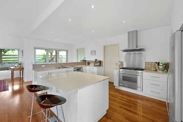 Sixth view of Homely house listing, 2 Casuarina Court, Warrnambool VIC 3280