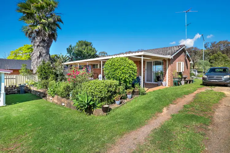 5 Ashton Close, Eagle Vale NSW 2558