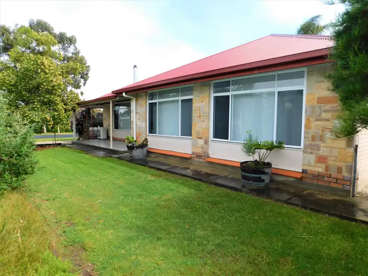 33 Venn Avenue, Bordertown SA 5268