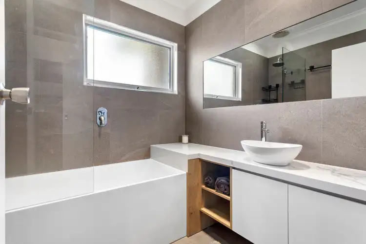 Fifth view of Homely unit listing, 2/40 Virginia Crescent, Bundoora VIC 3083