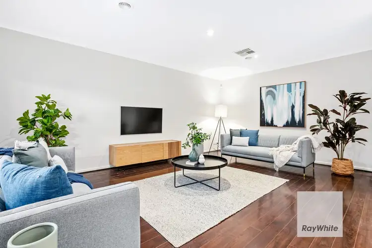 Sixth view of Homely house listing, 8 Balmoral Close, Hillside VIC 3037