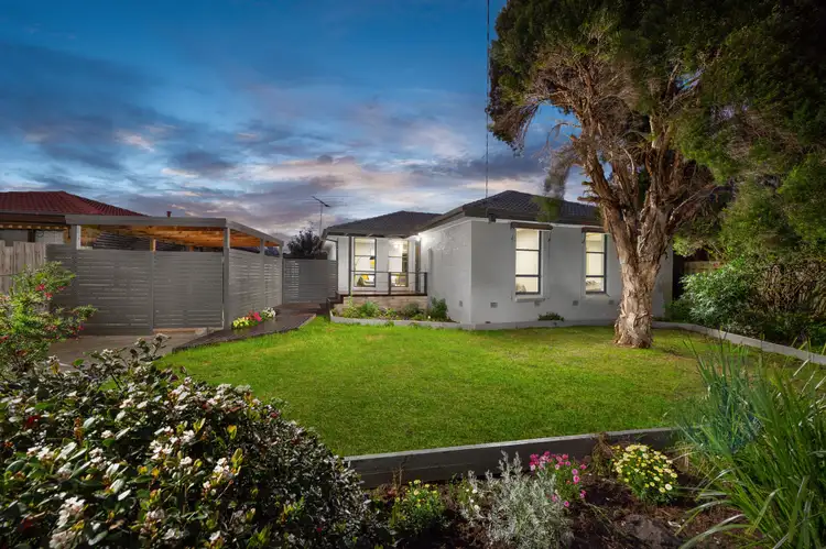 Sixth view of Homely house listing, 8 Dryden Court, Bundoora VIC 3083