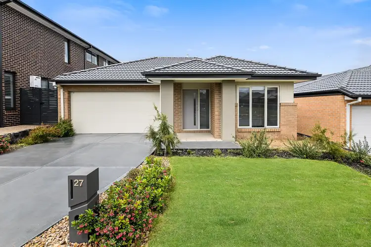 27 Excalibur Street, Berwick VIC 3806