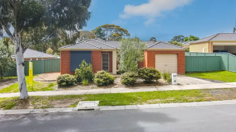 Second view of Homely house listing, 3 Sundew Drive, Kangaroo Flat VIC 3555