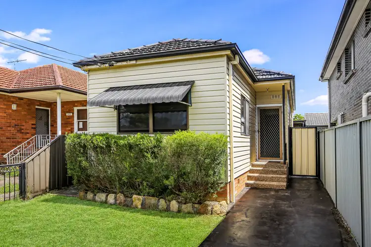 146 Arab Road, Padstow NSW 2211