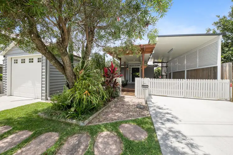 7 Douglas Street, Sherwood QLD 4075