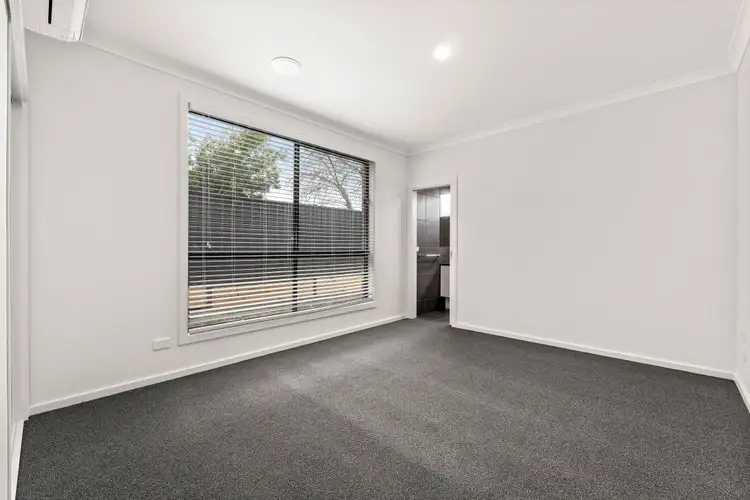 Fourth view of Homely townhouse listing, 2/11 Pettit Close, Berwick VIC 3806